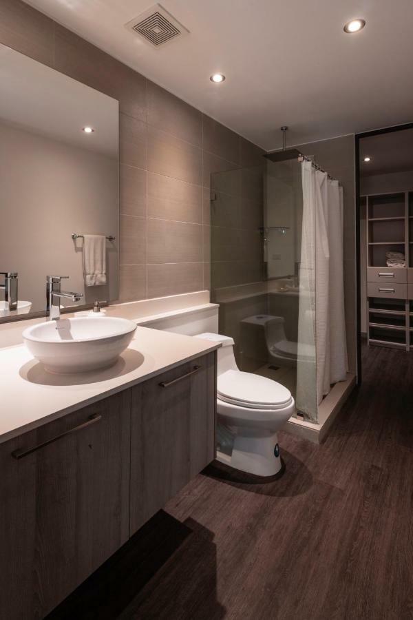 Bee Suites Santa Ana Santa Ana  Ngoại thất bức ảnh